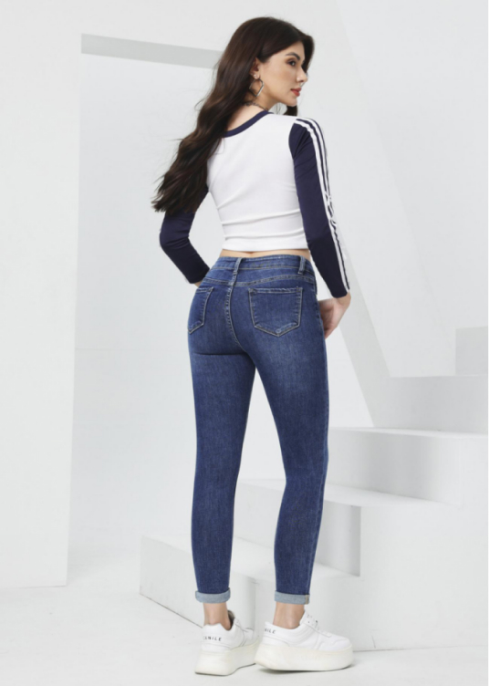Vue de face jean skinny
