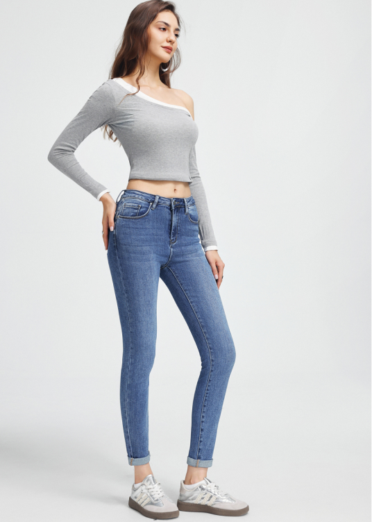 Vue de face jean mom