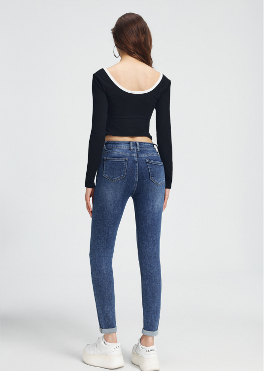 Vue de face jean skinny