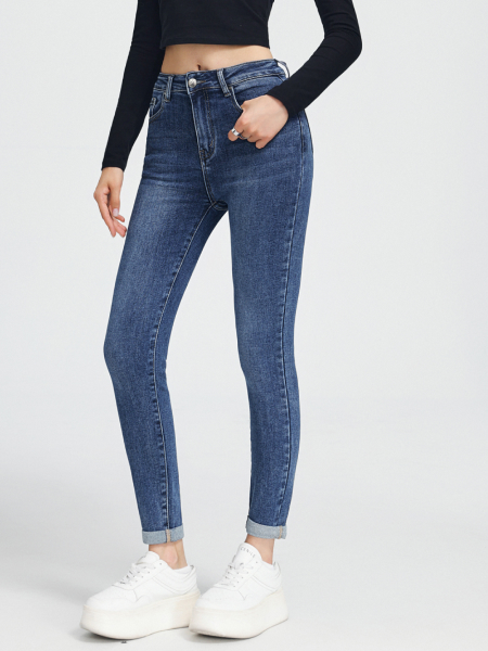 Détail taille jean skinny