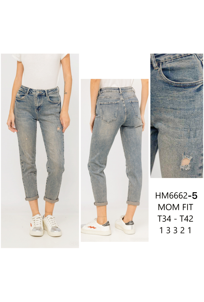 Mum jeans déchiré